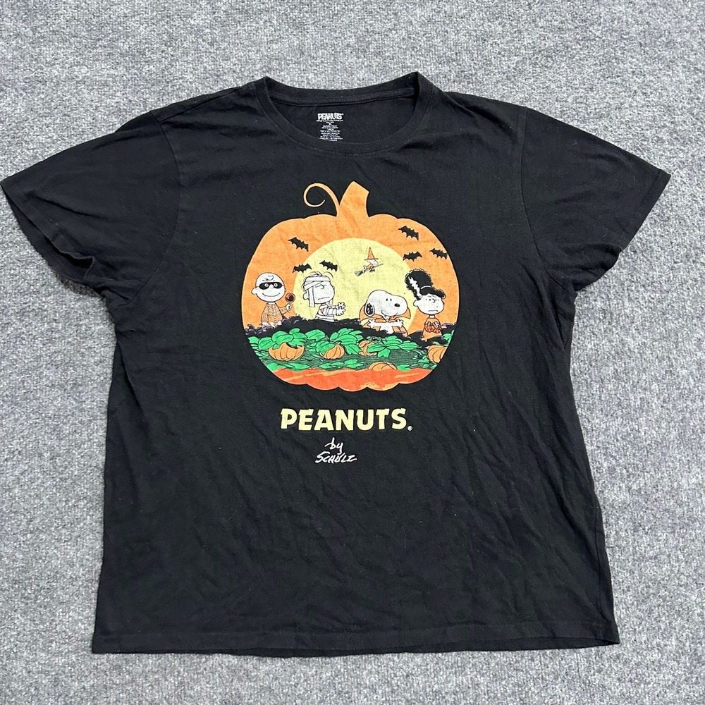 Peanuts T-Shirt Womens Size XL Black Halloween Snoopy Pumpkin Patch Graphic Tee